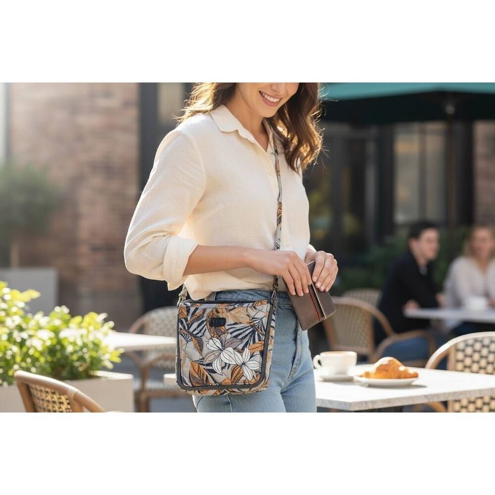 Lug crossbody
